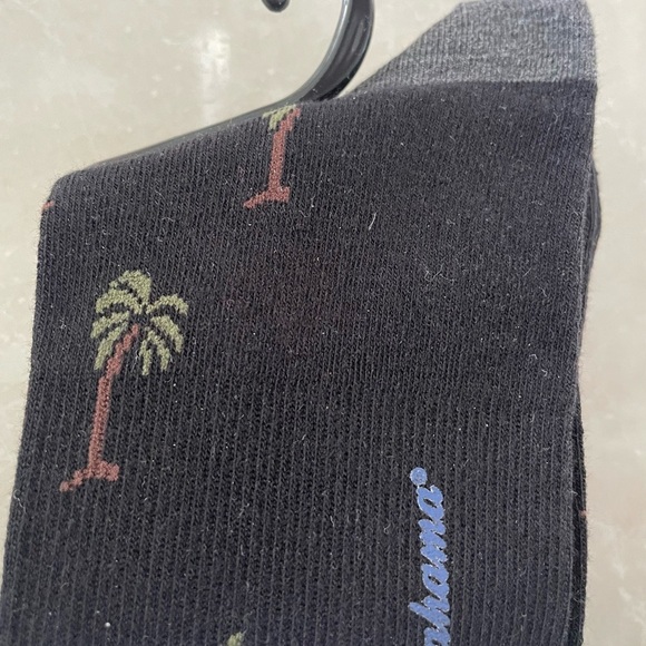 NWT 5 Pair Tommy Bahama Men
Performance Casual
Crew Socks Cool Max - Picture 4 of 8